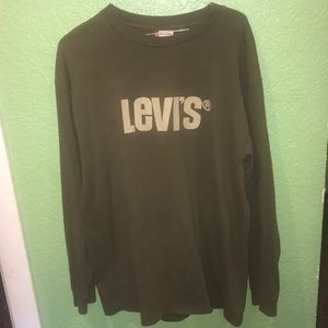 Levi’s long sleeve shirt